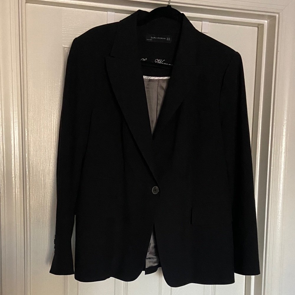 Zara Classic Black Blazer for Women